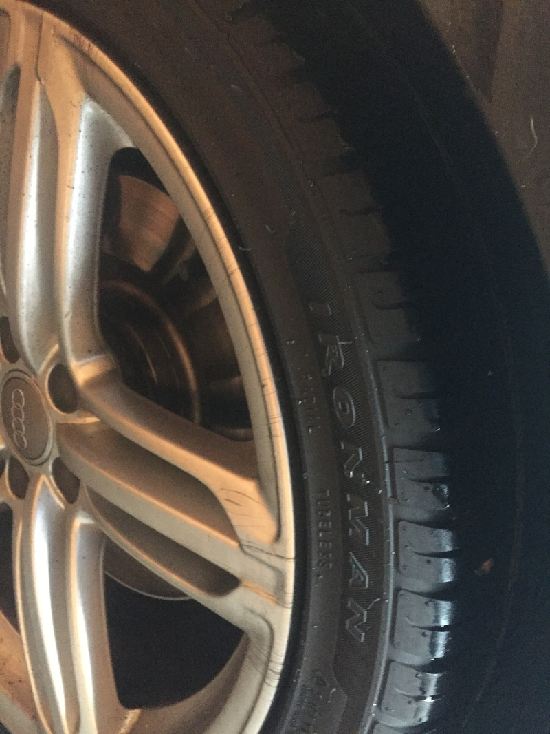 Illustration for article titled 2011 S4: First Thoughts + how terrible are my tires?